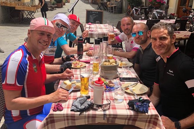 Montecatini Terme cycle and wine tasting visit - Wine Tasting and Light Lunch at Fattoria Il Poggio