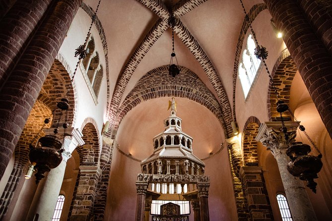 Montenegro Full-Day Trip from Dubrovnik with Optional Boat Trip - Starting the Journey from Dubrovniks Pile Gate