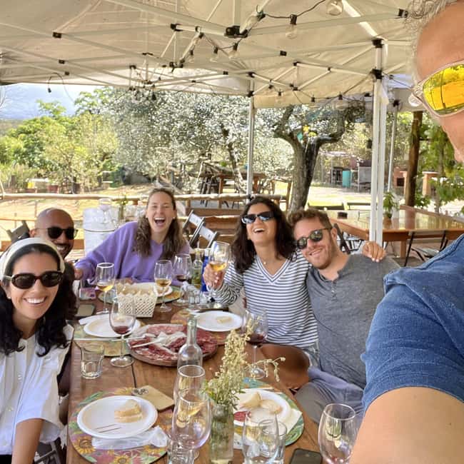 Montepulciano: Pig Farm Tour with Traditional Lunch - Key Points