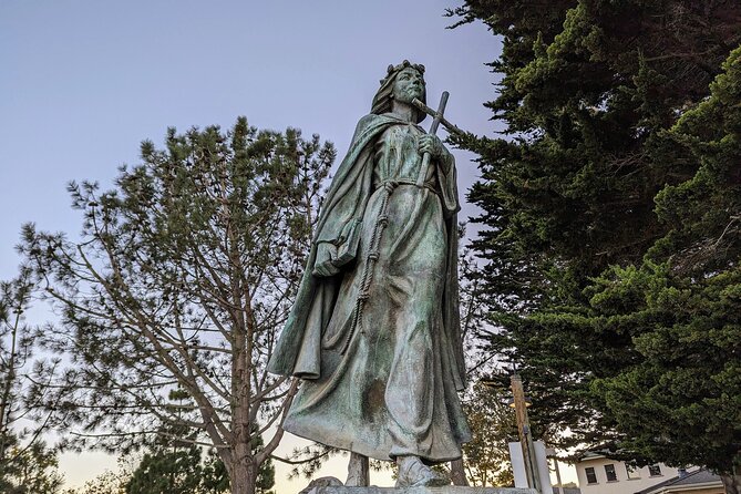 Monterey Fisherman's Wharf and Presidio Scavenger Hunt - Navigating Monterey’s Shopping and Coastal Charm