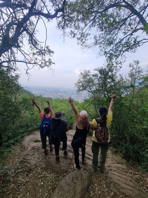 Monterrey: Pet-friendly hiking in Cerro del Chupón - Key Points
