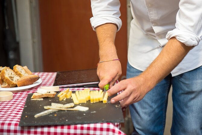 Montmartre Cheese and Wine Private Tour with a Chef - Explore Montmartre with a Private Cheese and Wine Tour for an Authentic Taste of Paris