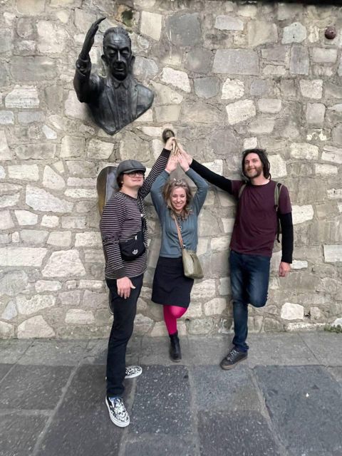 Montmartre: Guided tour to Sacré-Coeur - Discovering Montmartre’s Artistic Squares and Hidden Streets