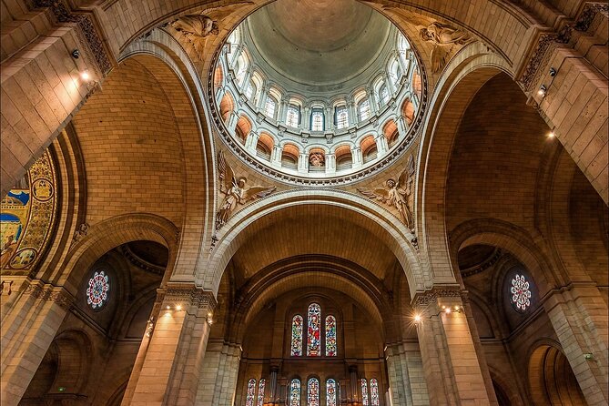 Montmartre guided walking tour with local guide in small group - Mur des Je t’aime: The Wall of Love