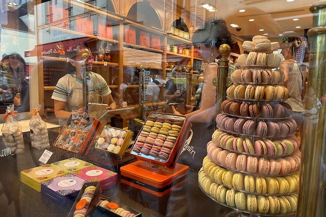 Montmartre Hill French Gourmet Food and Wine Tasting Walking Tour - The Experience End and Local Tips