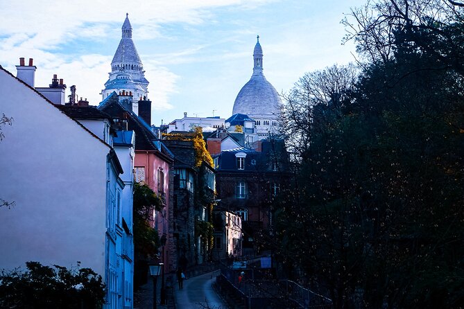 Montmartre Marvels: a Small Group Guided Stroll in Bohemian Paris - Discovering Artistic and Cultural Landmarks