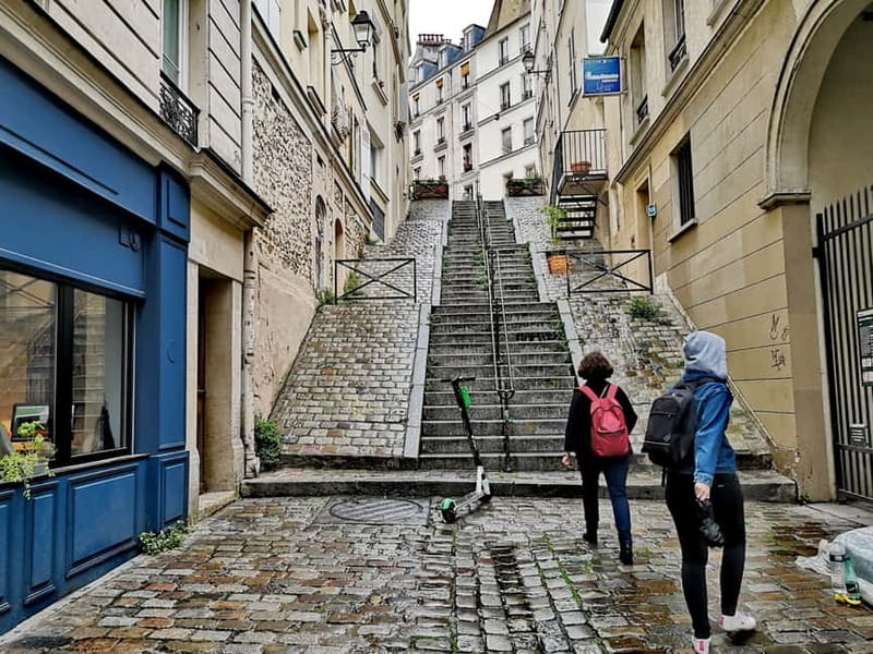 Montmartre : private family tour - Unique Spots and Local Flavors