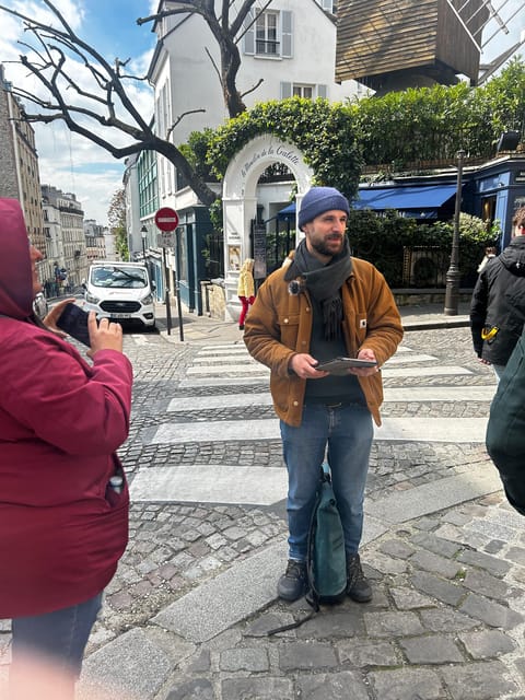 Montmartre Walking Tour: A Journey Through Art and History - Key Points