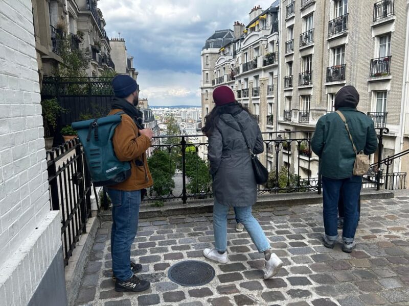 Montmartre Walking Tour: A Journey Through Art and History - Discovering Artistic Secrets at Le Bateau-Lavoir and La Maison Rose