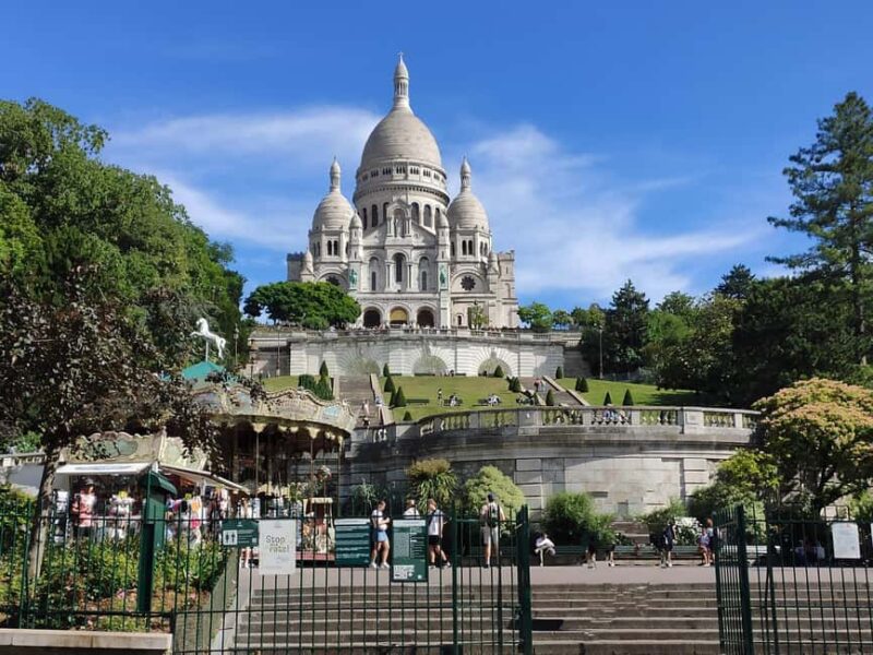 Montmartre Walking Tour with a Local Guide - Meeting at Place Blanche Near Moulin Rouge