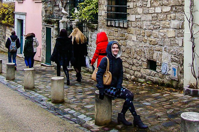 Montmartre Walking Tour with a Private Local Guide - Key Points