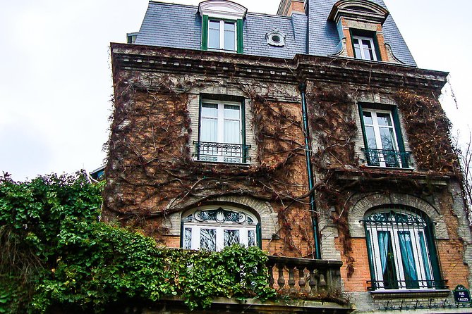 Montmartre Walking Tour with a Private Local Guide - Practical Details and Tour Logistics
