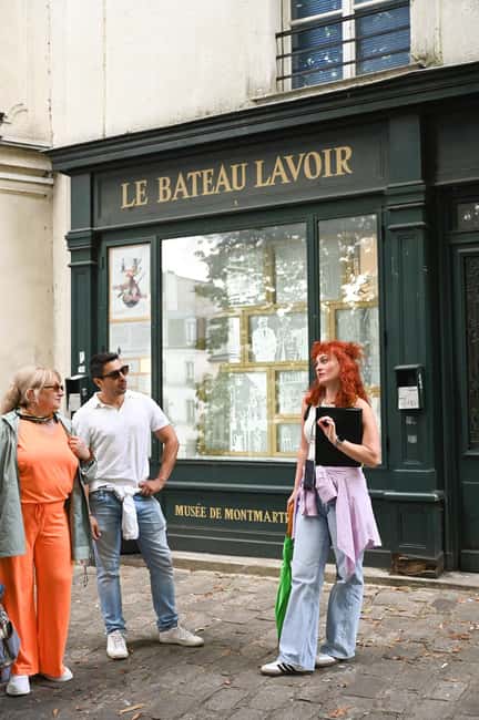 Montmartre Walking Tour with Secret Tales, Views & Croissant - The Guide’s Storytelling Style and Local Tips