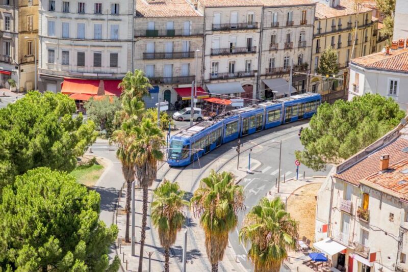 Montpellier: Express Walk with a Local in 60 minutes - Flexibility and Booking Options