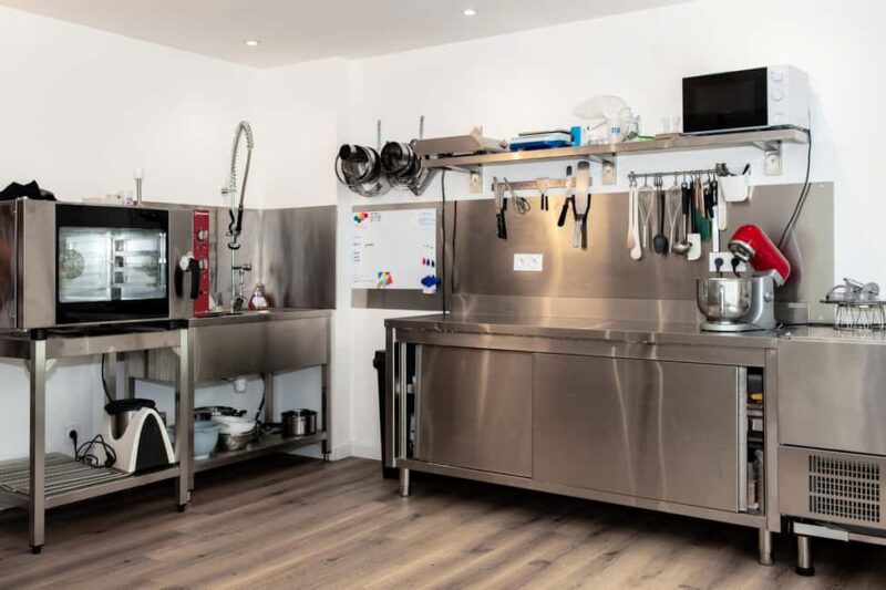 Montpellier: Pastry workshop with a chef - Whats Included in the Price