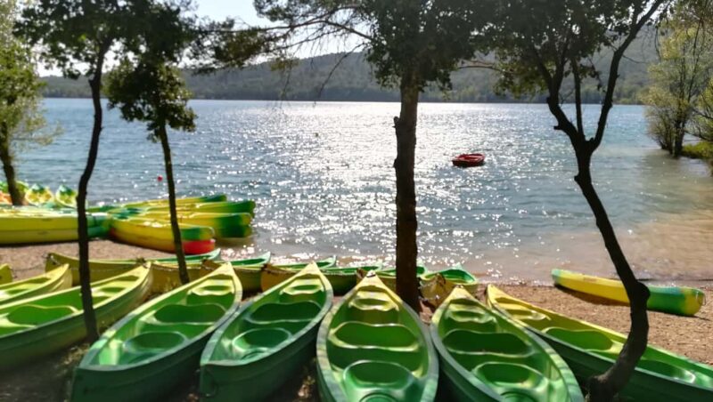 Montpezat: Canoe and kayak rental in the Verdon Gorges - The Experience of Glide and Relaxation Under Provençal Sun