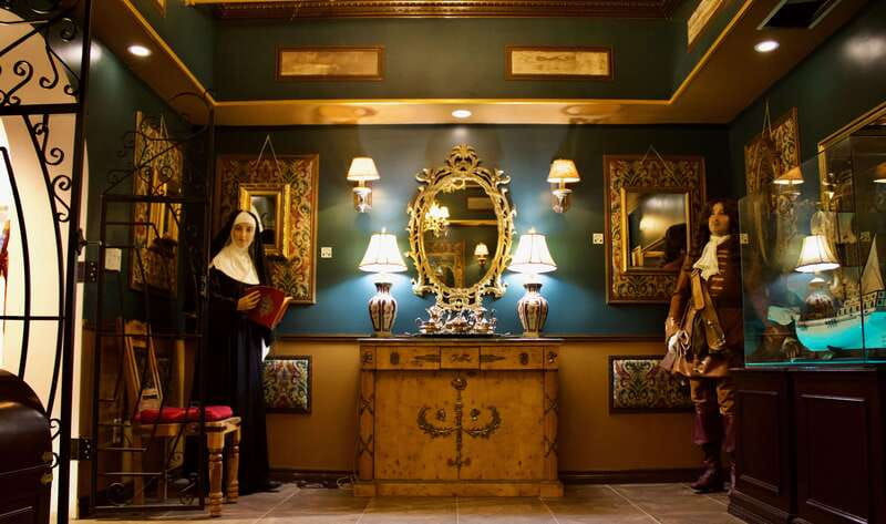 Montreal: Art Center and Museum Audio Guided Tour - Art Collection: From 19th Century to Contemporary