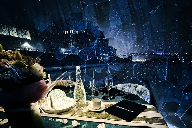 Montreal: Dome Dinning in Old Port of Montreal - Logistics and Practical Details