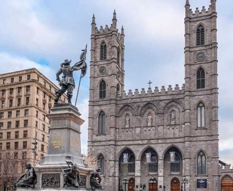 Montreal : Downtown & Underground Walking Tour with a Guide - Pricing and Booking Flexibility