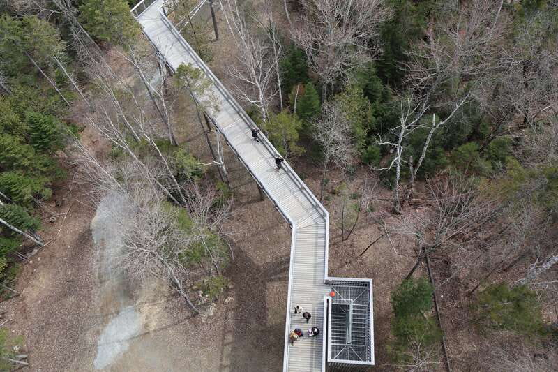 Montreal: Guided tour of the Laurentides Mont Tremblant - Scenic Hiking Trails and Forest Landscapes