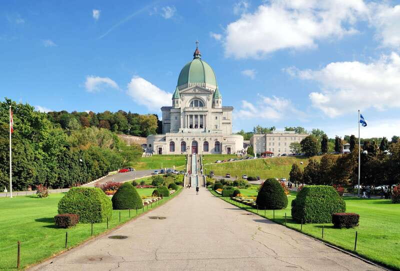 Montreal: Half-day Guided City Tour - The Atmosphere and Pacing