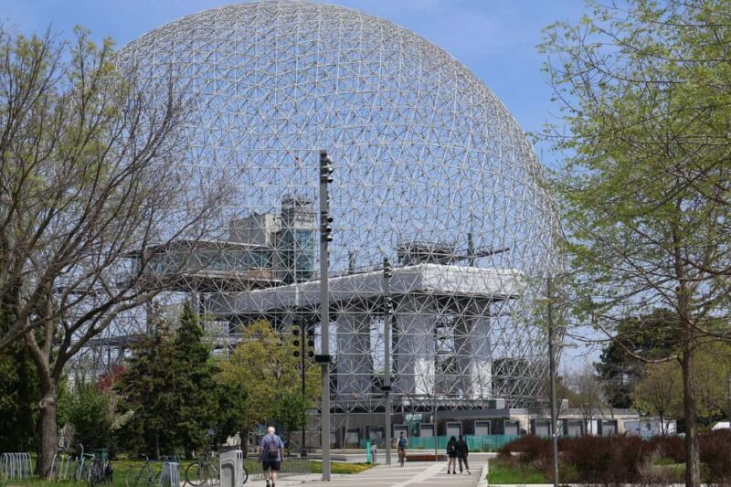 Montreal: Iconic Landmarks All-Inclusive VIP Experience - Unique Features: Professional Photos and Videos