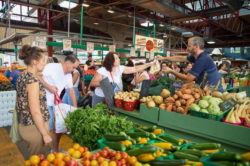 Montreal: Jean-Talon Market & Little Italy Highlights Tour - Strolling Through Little Italy’s Historic Streets