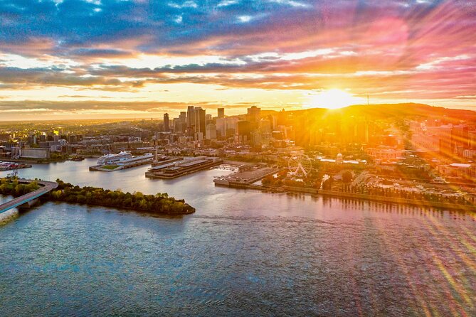 MONTREAL Jet Ski Sunset tour - The Experience of Watching Montreal at Sunset