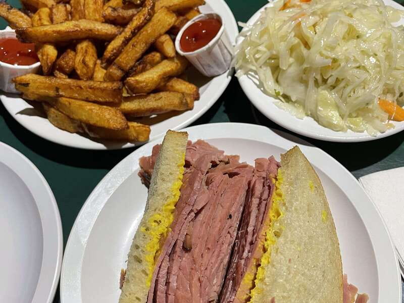 Montréal: Mile End Foodie Tour with Tasting - Why Choose This Mile End Foodie Tour?