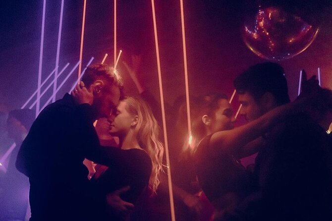 Montreal Nightlife Playground An Exclusive Party Experience - The Role of the Guides: Friendly, Knowledgeable, and Connected