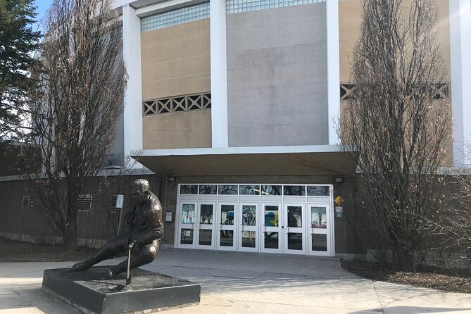 Montreal Olympic Park Self-Guided Walking Tour and Scavenger Hunt - Key Points