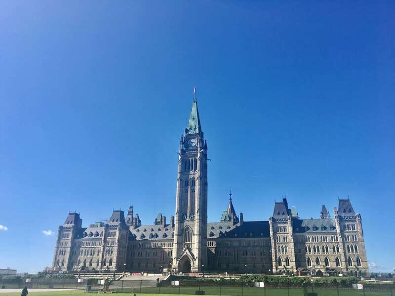 Montreal: Private Day Tour to Ottawa - Key Points