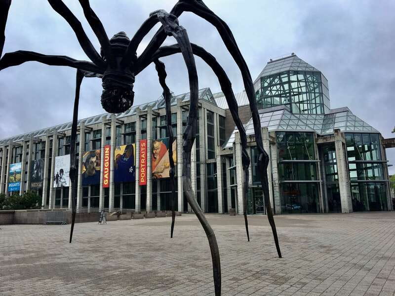 Montreal: Private Day Tour to Ottawa - Return Journey with Scenic Views