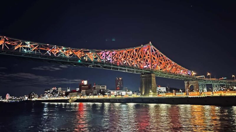 Montreal: Private Tailored Night Walk for Layover Travelers - Key Points