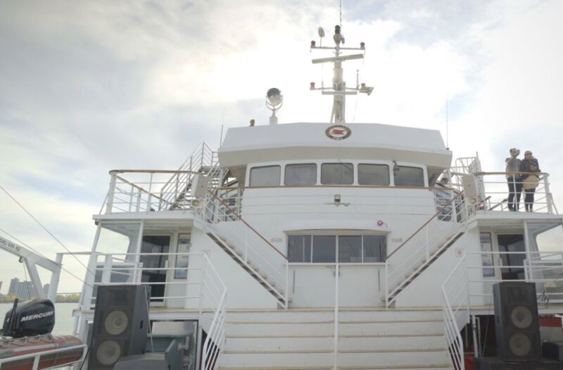 Montreal: Small Group Tour with River Cruise and Notre Dame - The Guide’s Approach and Personal Touch