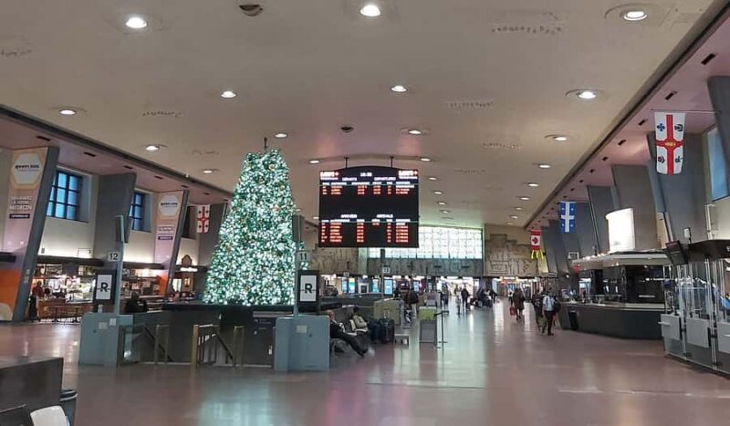 Montreal: Underground, Outside, and Panorama Walking Tour - Explore Montreal’s Diverse Sides in Just 3 Hours