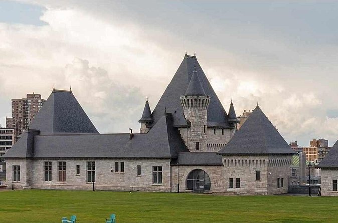 Montreal's Golden Square Mile: A Self-Guided Audio Tour - Modern Art and Public Installations