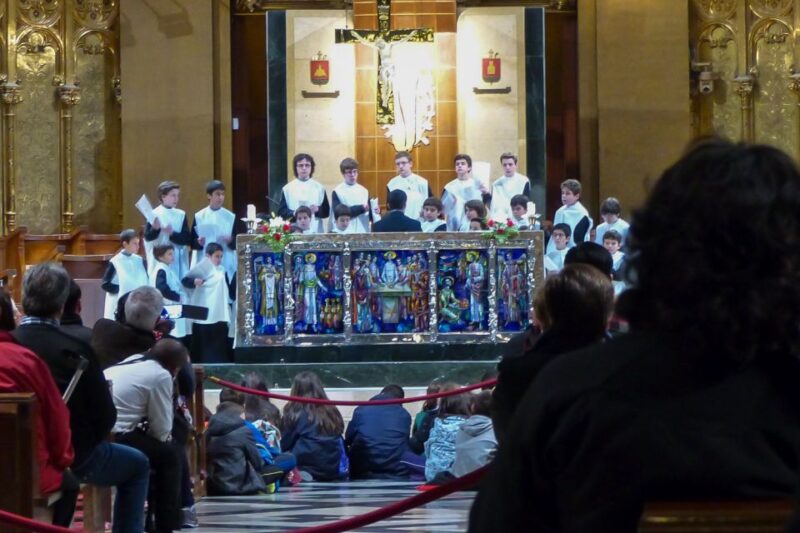 Montserrat: 6-Hour Tour with a Choice of 3 Levels of Hiking - Spectacular Views of Catalonia from Montserrat Peaks
