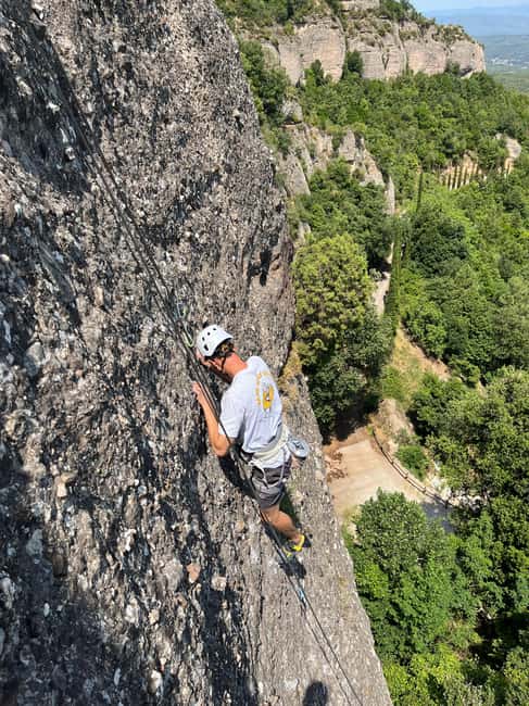 Montserrat: Climbing initiation near Barcelona - Key Points