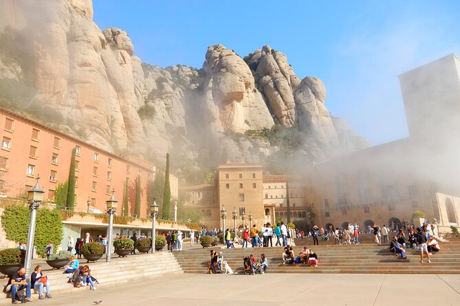 Montserrat Day Trip with Lunch and Wine Tasting from Barcelona - Flexibility and Optional Activities at Montserrat