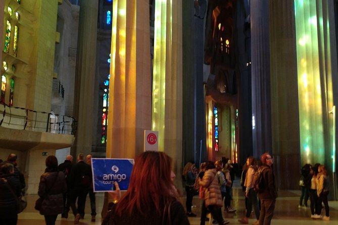 Montserrat Monastery and Sagrada Familia Tour with Liquor Tasting - Logistics: Meeting Point, Group Size, and Timing