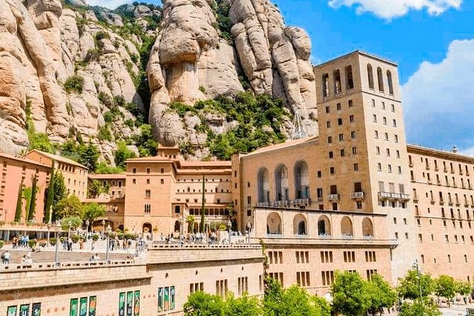 Montserrat Monastery & Horse Riding Experience from Barcelona - Logistics and Practical Tips