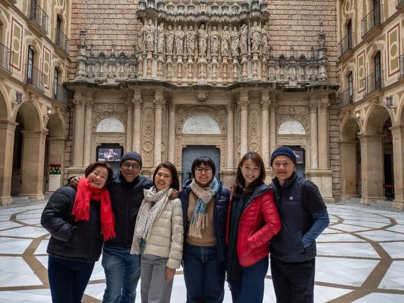 Montserrat: Private Professional Photoshoot - Meeting Point at Montserrat’s Main Entrance