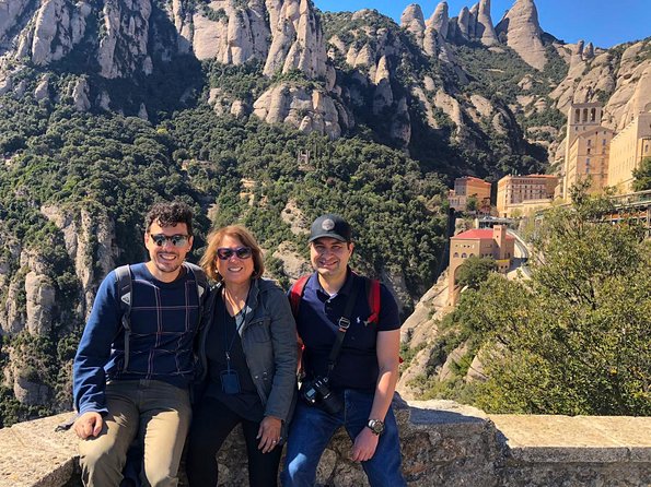 Montserrat Private Tour, Lunch & Wine Tasting in Penedes Winery - Scenic Drive and Cultural Insights on the Way to Montserrat