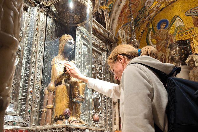 Montserrat Small Group with Cable Car and Cogwheel Train - Sampling Local Flavors at the Montserrat Farmer’s Market