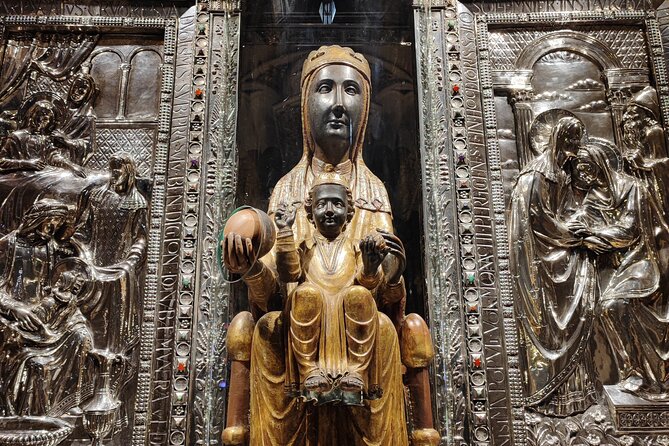 Montserrat Small Group with Cable Car and Cogwheel Train - Scenic Descent on the Montserrat Cogwheel Train