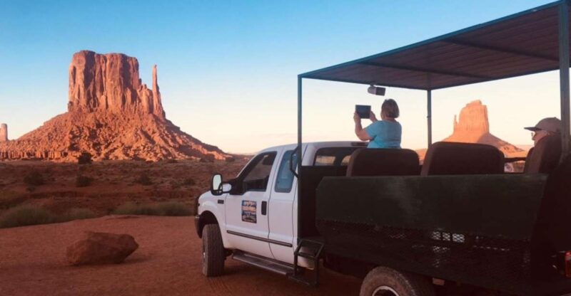 Monument Valley and Mystery Valley Full-Day Tour - Immersive Experience in Mystery Valley