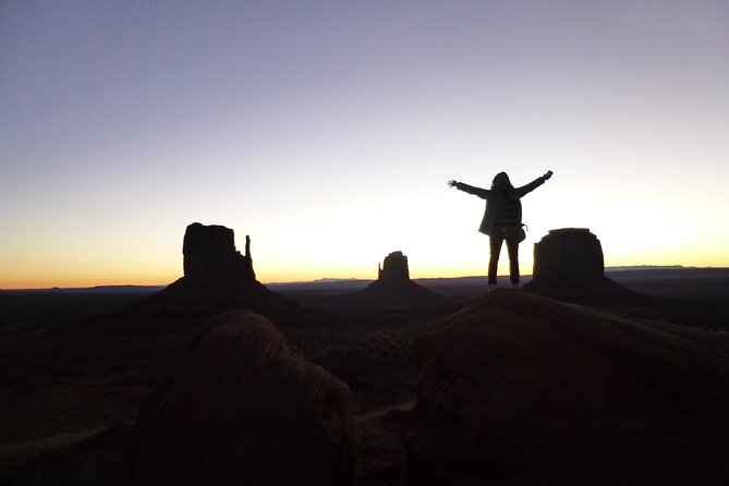 Monument Valley Hogan Overnight Experience - Night in a Navajo Hogan and Evening Entertainment