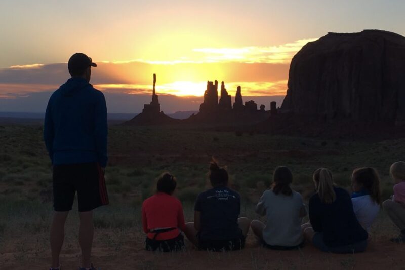 Monument Valley: Sunset Tour with Navajo Guide - Discover Monument Valley’s Best Sunset Views