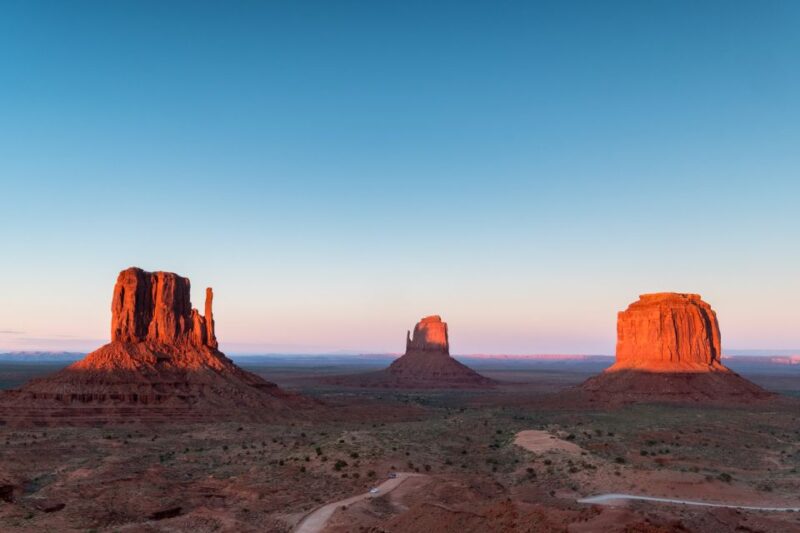 Monument Valley: Sunset Tour with Navajo Guide - Physical Requirements and Comfort